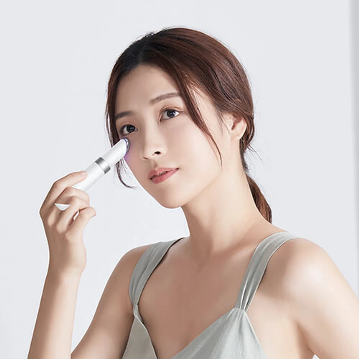 Xiaomi WellSkins Warm Colored Light Massage Beautiful Eye Instrument Heated Eye Care 3 Gears Vibration Massager